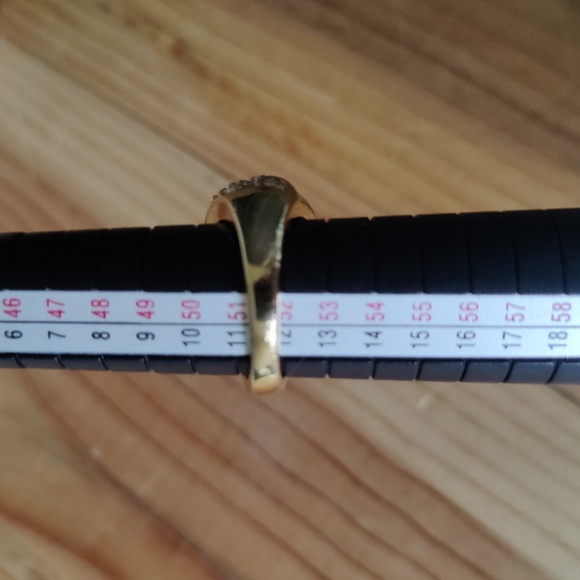 Vintage 18K Gold Electroplated Ring - Picture 11 of 12